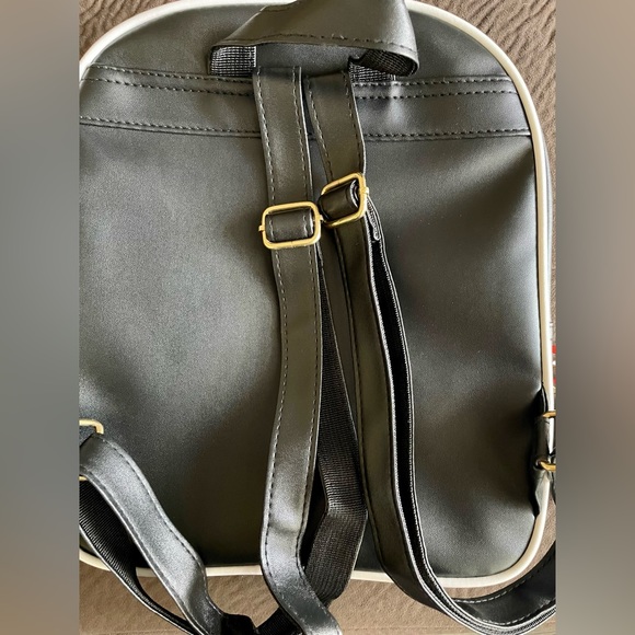 Black Demon Slayer Ita Bag with Accessories - Picture 4 of 6